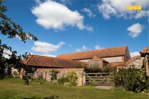 Permitted Development Outbuildings: PD Rules & Top Tips!